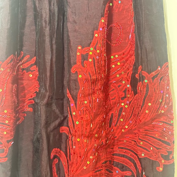 Black Burgundy Red Embroidered Maxi Skirt - Picture 4 of 9